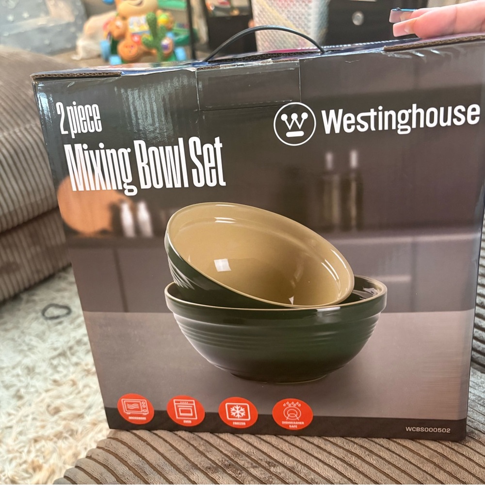 Green and Tan Mixing Bowl Set